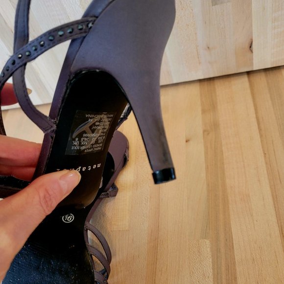 Metaphor Grey Rhinestone Strappy Evening Sandals. Size 9.5 - Picture 5 of 9
